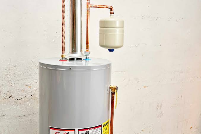 Guide du chauffe-eau : durée de vie, entretien et remplacement